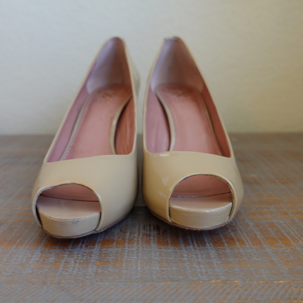 Vince Camuto Kira Nude Patent Leather Open Toe Heel Size 6.5 - Picture 5 of 10